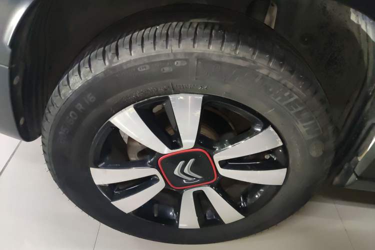 Used Citroen C4 AIRCROSS Yunyi 2018 350THP Automatic Internet E-Zhi Edition Right Rear Wheel Hub
