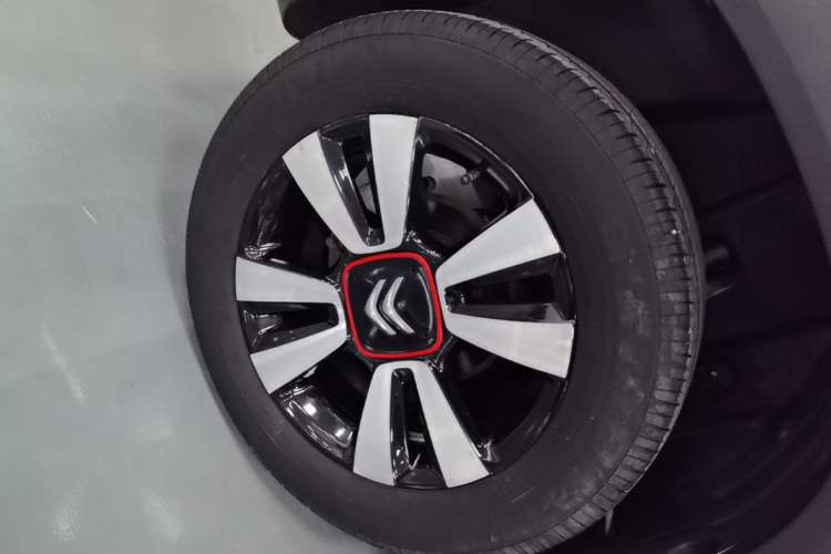 Used Citroen C4 AIRCROSS Yunyi 2018 230THP Automatic Internet E-Zhi Edition Right Rear Wheel Hub