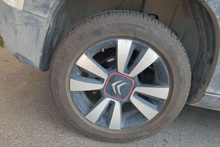 Used Citroen C4 AIRCROSS Yunyi 2018 230THP Automatic Elysee Edition Right Rear Wheel Hub