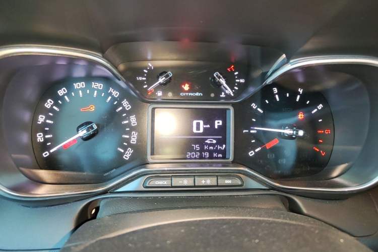 Used Citroen C4 AIRCROSS Yunyi 2018 350THP Automatic Internet E-Zhi Edition Instrument Cluster
