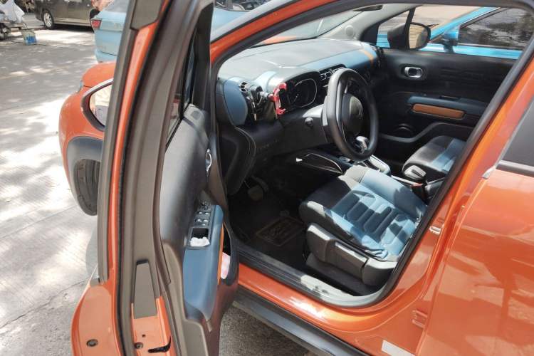Used Citroen C4 AIRCROSS Yunyi 2018 350THP Automatic Internet E-Zhi Edition Interior 3