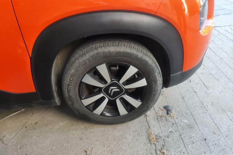 Used Citroen C4 AIRCROSS Yunyi 2018 350THP Automatic Internet E-Zhi Edition Right Front Wheel Hub