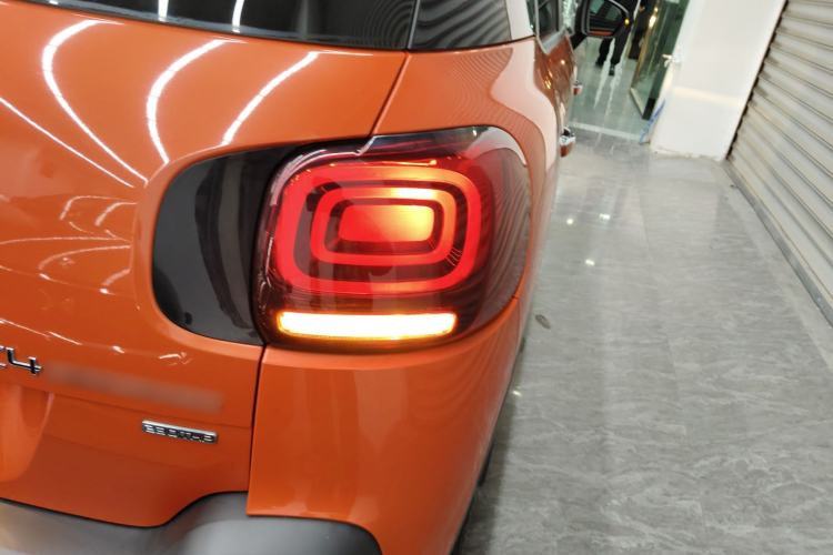 Used Citroen C4 AIRCROSS Yunyi 2018 230THP Automatic Internet E-Zhi Edition Right Rear Taillight
