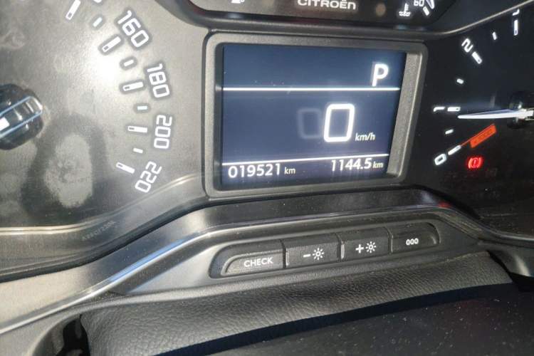 Used Citroen C4 AIRCROSS Yunyi 2019 230THP DCT Origins Centennial Deluxe Edition Odometer Close Up