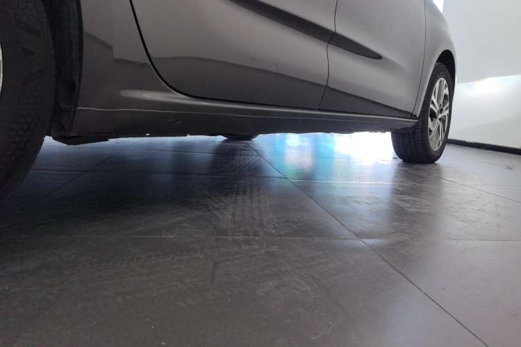 Used Citroen C4 Picasso 2015 1.6T Luxury 5-Seat Model Right Side Sill