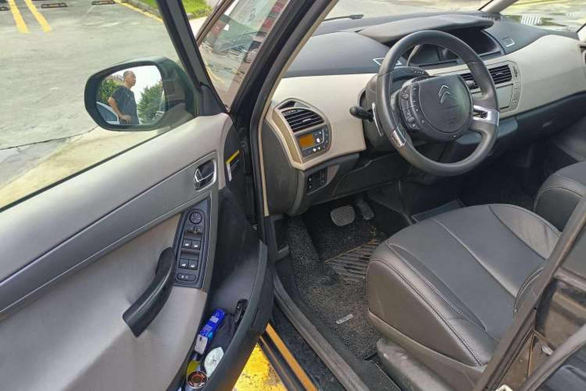 Used Citroen C4 Picasso 2009 Grand 2.0L Comfort Model Driver Seat