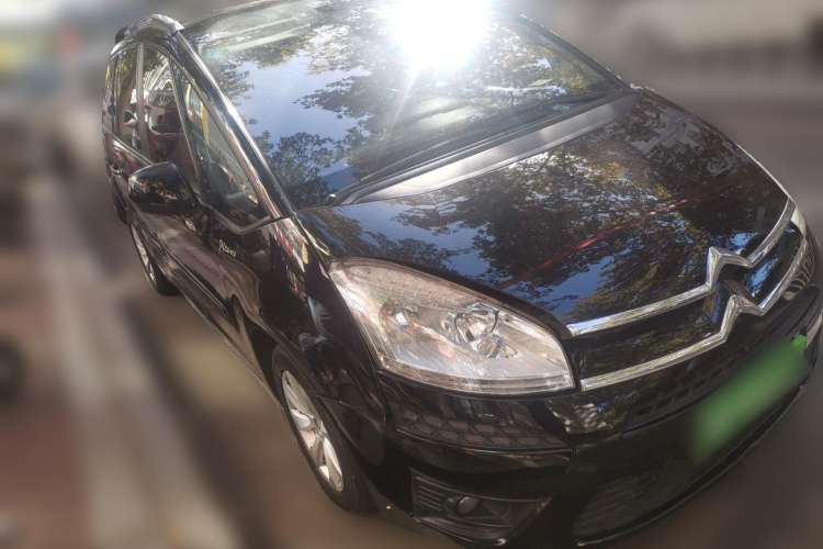 Used Citroen C4 Picasso 2009 Grand 2.0L Comfort Model Front Right 45 Deg
