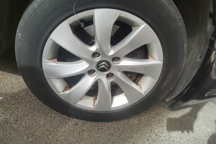 Used Citroen C4 Picasso 2009 Grand 2.0L Comfort Model Right Front Wheel Hub