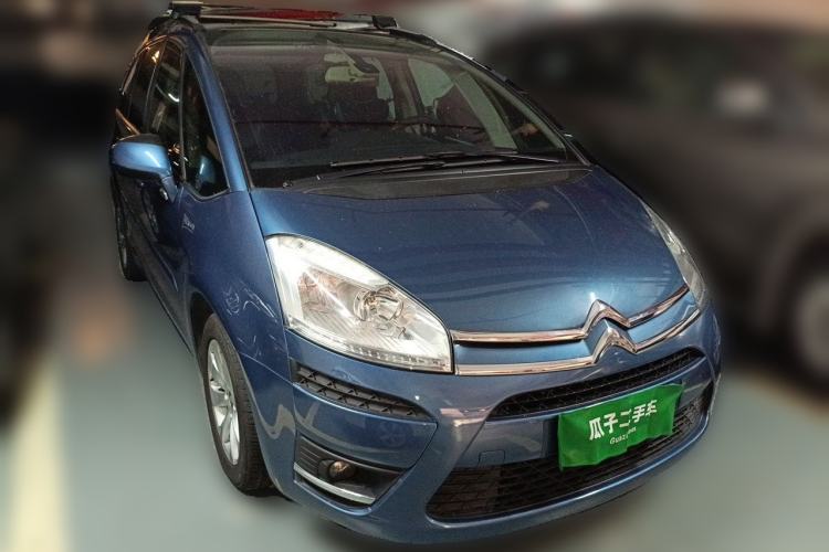 Used Citroen C4 Picasso 2009 Grand 2.0L Luxury Model Front Right 45 Deg