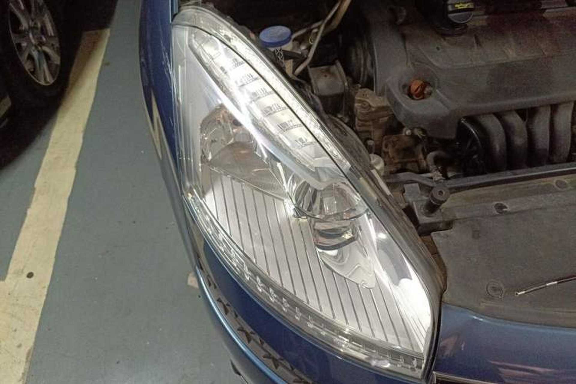 Used Citroen C4 Picasso 2009 Grand 2.0L Luxury Model Right Front Headlight