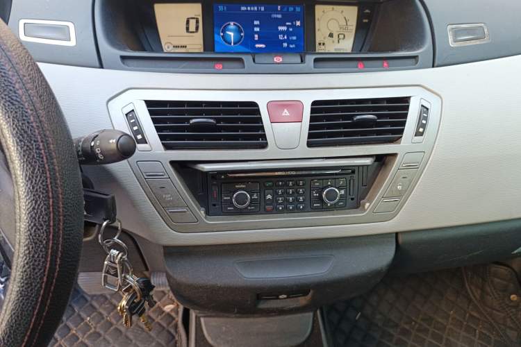 Used Citroen C4 Picasso 2009 Grand 2.0L Comfort Model Audio And AC Panel