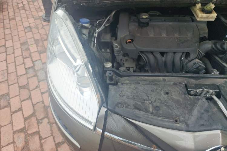 Used Citroen C4 Picasso 2009 Grand 2.0L Comfort Model Engine Bay Right