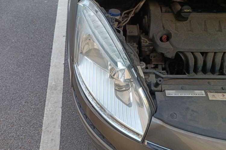 Used Citroen C4 Picasso 2009 Grand 2.0L Comfort Model Engine Bay Right