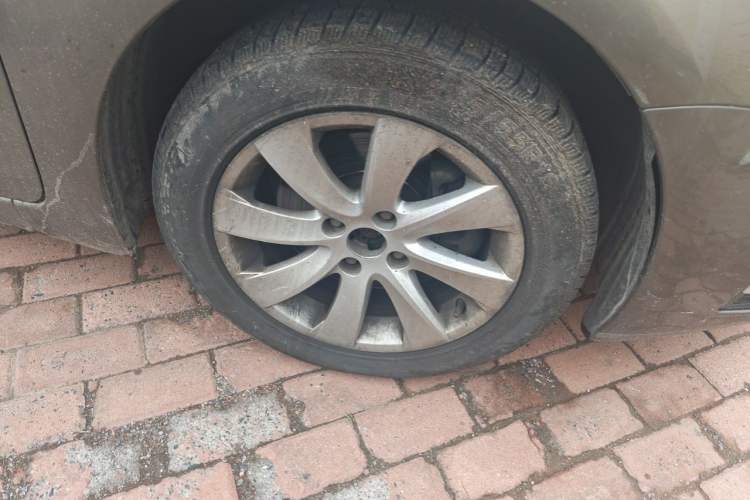 Used Citroen C4 Picasso 2009 Grand 2.0L Comfort Model Right Front Wheel Hub