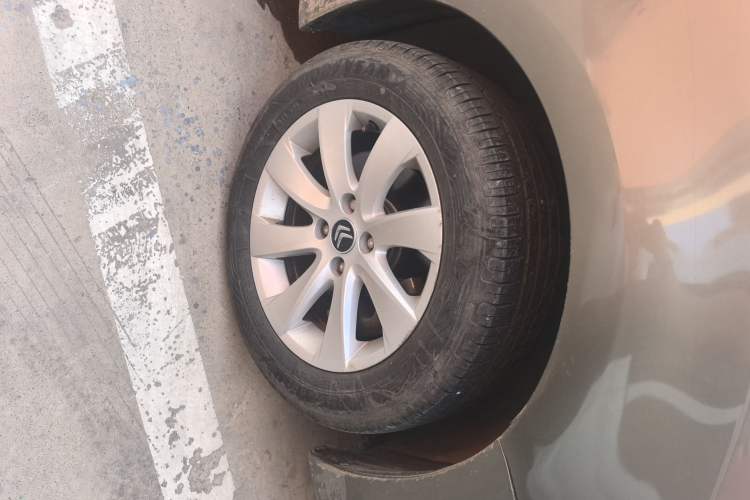Used Citroen C4 Picasso 2009 Grand 2.0L Comfort Model Right Front Wheel Hub