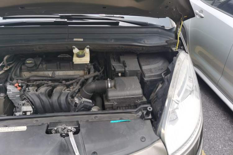 Used Citroen C4 Picasso 2009 Grand 2.0L Comfort Model Engine Bay Left
