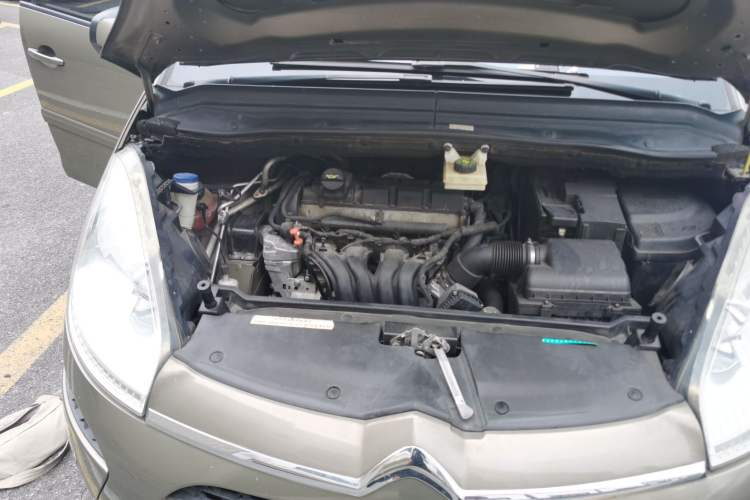 Used Citroen C4 Picasso 2009 Grand 2.0L Comfort Model Engine Bay Right