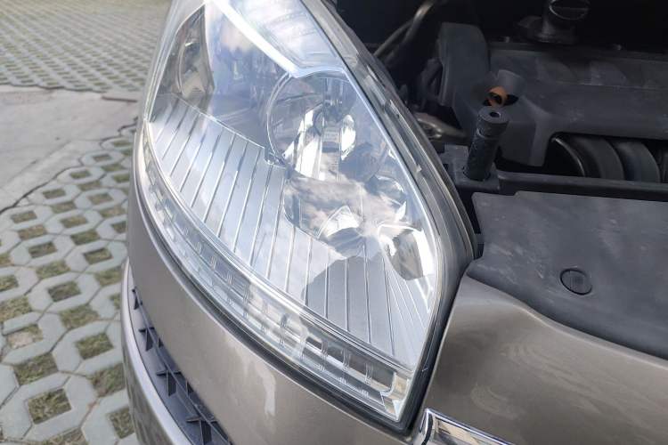Used Citroen C4 Picasso 2009 Grand 2.0L Comfort Model Right Front Headlight
