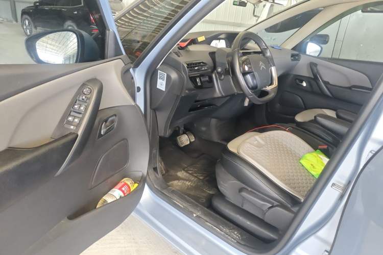 Used Citroen C4 Picasso 2015 Grand 1.6T Fashion Model 7 Seats Driver Seat