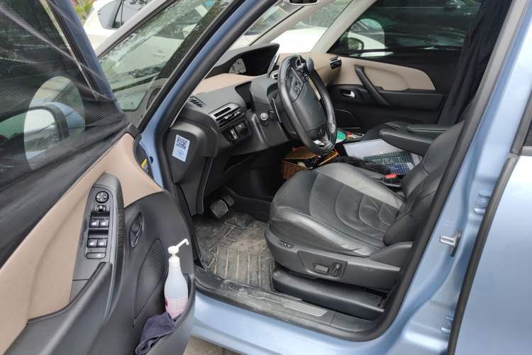Used Citroen C4 Picasso 2015 Grand 1.6T Luxury 7-Seater Driver Seat