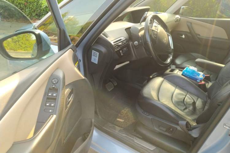 Used Citroen C4 Picasso 2015 Grand 1.6T Luxury 7-Seater Driver Seat