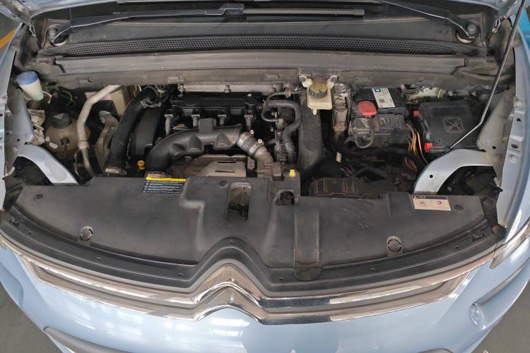 Used Citroen C4 Picasso 2015 1.6T Fashion Model 5 Seats Engine Bay