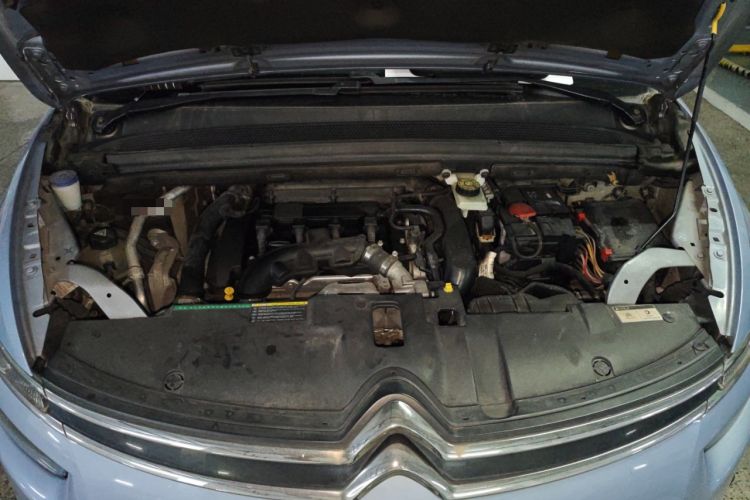 Used Citroen C4 Picasso 2015 Grand 1.6T Fashion Model 7 Seats Engine Bay