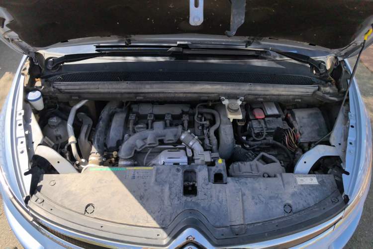 Used Citroen C4 Picasso 2015 Grand 1.6T Fashion Model 7 Seats Engine Bay