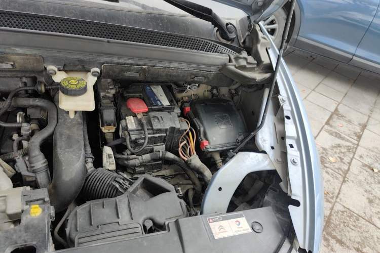 Used Citroen C4 Picasso 2015 Grand 1.6T Luxury 7-Seater Engine Bay Left