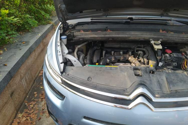 Used Citroen C4 Picasso 2015 Grand 1.6T Luxury 7-Seater Engine Bay Right