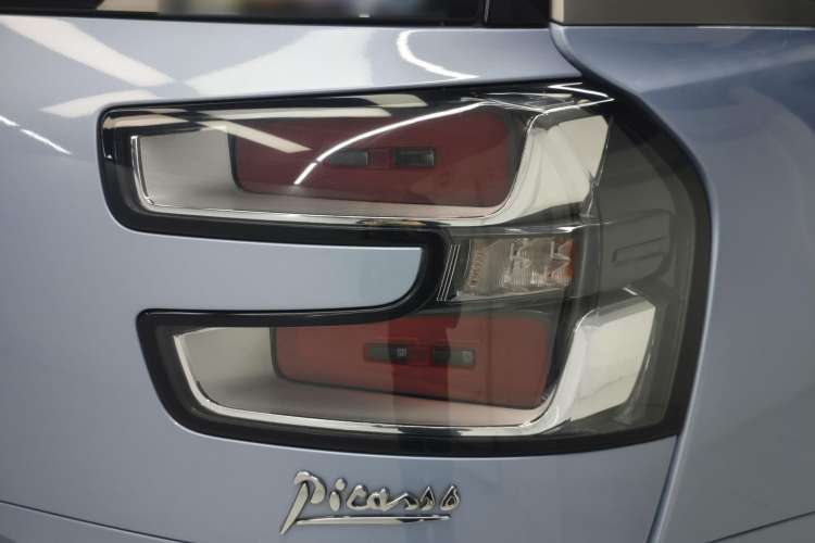 Used Citroen C4 Picasso 2015 Grand 1.6T Luxury 7-Seater Exterior 6
