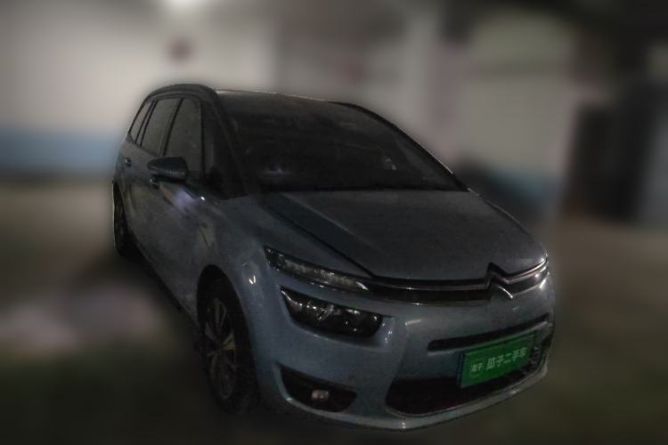 Used Citroen C4 Picasso 2015 Grand 1.6T Luxury 7-Seater Front Right 45 Deg