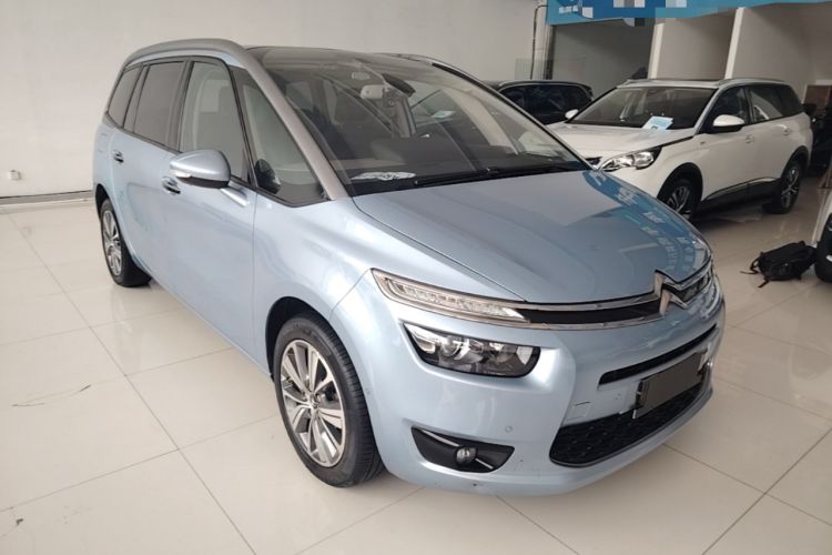 Used Citroen C4 Picasso 2015 Grand 1.6T Luxury 7-Seater Front Right 45 Deg