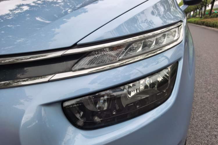 Used Citroen C4 Picasso 2015 Grand 1.6T Fashion Model 7 Seats Left Front Headlight