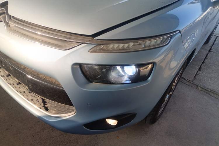 Used Citroen C4 Picasso 2015 1.6T Luxury 5-Seat Model Left Front Headlight