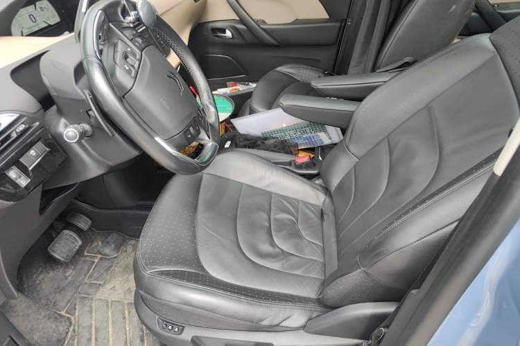 Used Citroen C4 Picasso 2015 Grand 1.6T Luxury 7-Seater Left Front Seat