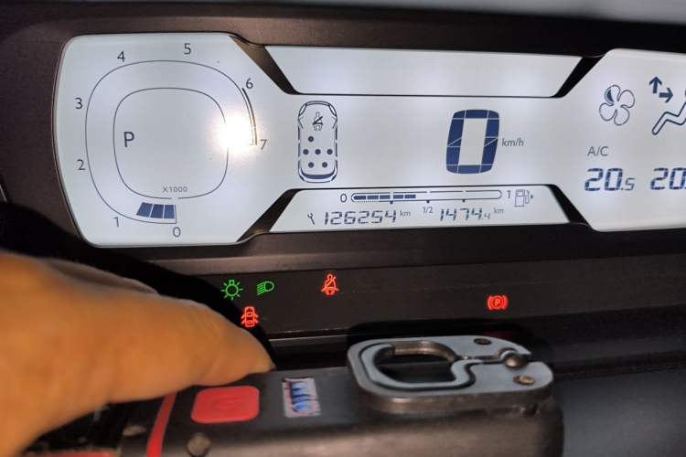 Used Citroen C4 Picasso 2015 Grand 1.6T Luxury 7-Seater Odometer Close Up