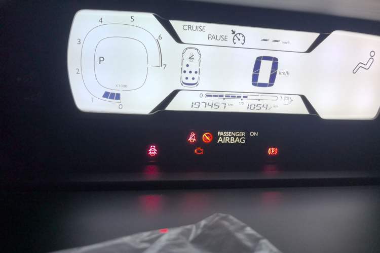 Used Citroen C4 Picasso 2015 Grand 1.6T Fashion Model 7 Seats Odometer Close Up