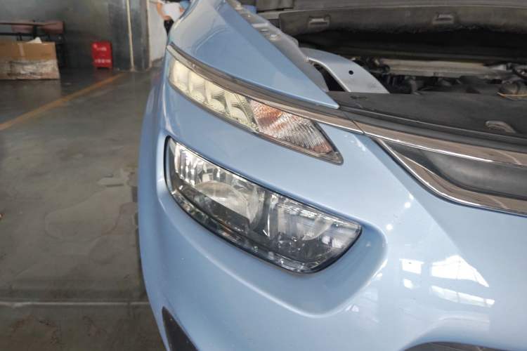 Used Citroen C4 Picasso 2015 1.6T Fashion Model 5 Seats Right Front Headlight
