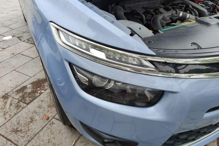 Used Citroen C4 Picasso 2015 Grand 1.6T Luxury 7-Seater Right Front Headlight