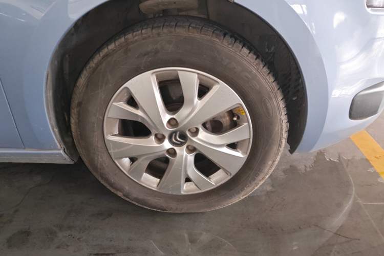 Used Citroen C4 Picasso 2015 1.6T Fashion Model 5 Seats Right Front Wheel Hub