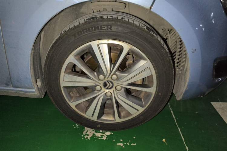 Used Citroen C4 Picasso 2015 Grand 1.6T Luxury 7-Seater Right Front Wheel Hub