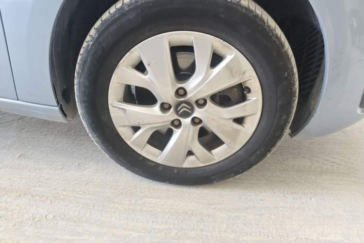 Used Citroen C4 Picasso 2015 Grand 1.6T Fashion Model 7 Seats Right Front Wheel Hub