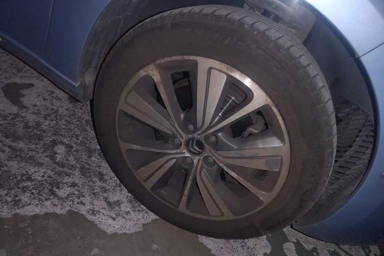 Used Citroen C4 Picasso 2015 Grand 1.6T Luxury 7-Seater Right Front Wheel Hub