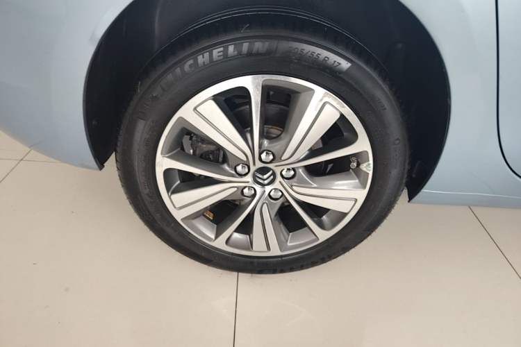 Used Citroen C4 Picasso 2015 Grand 1.6T Luxury 7-Seater Right Rear Wheel Hub