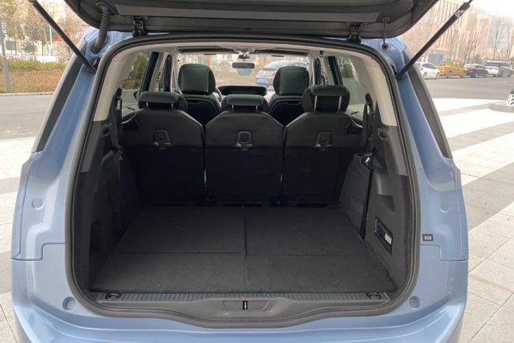 Used Citroen C4 Picasso 2015 Grand 1.6T Luxury 7-Seater Trunk