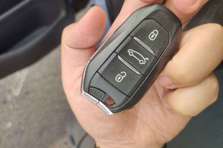 Used Citroen C4 Picasso 2015 Grand 1.6T Luxury 7-Seater Vehicle Key