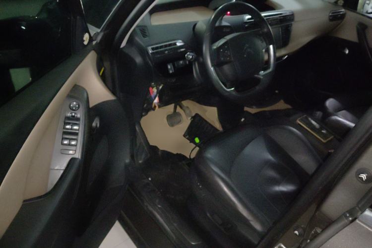 Used Citroen C4 Picasso 2015 1.6T Luxury 5-Seat Model Driver Seat