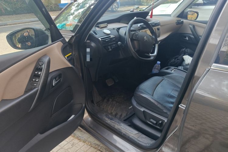 Used Citroen C4 Picasso 2015 1.6T Luxury 5-Seat Model Driver Seat
