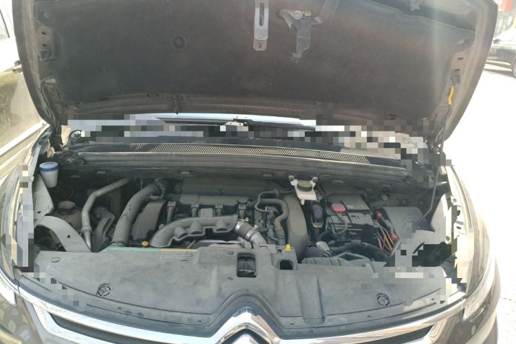 Used Citroen C4 Picasso 2015 1.6T Luxury 5-Seat Model Engine Bay